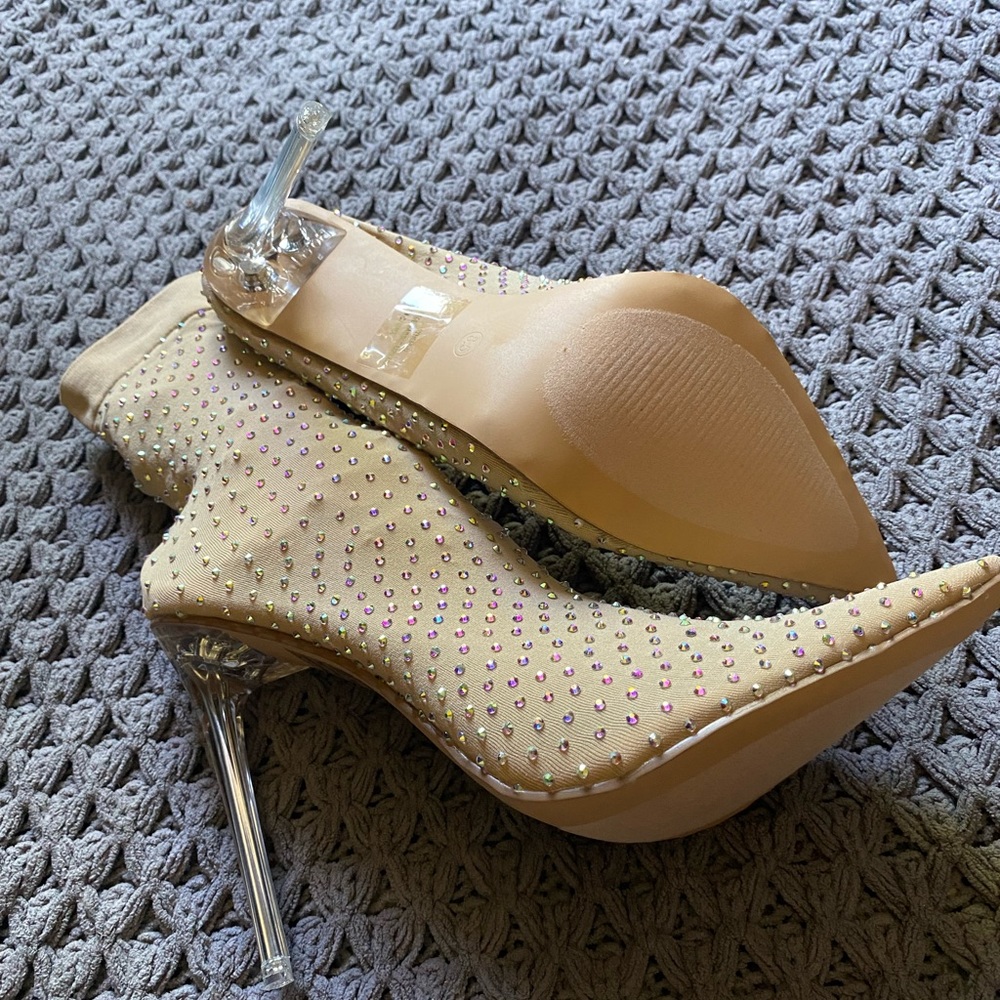 Fashion Nova Heels - Picture 5 of 6